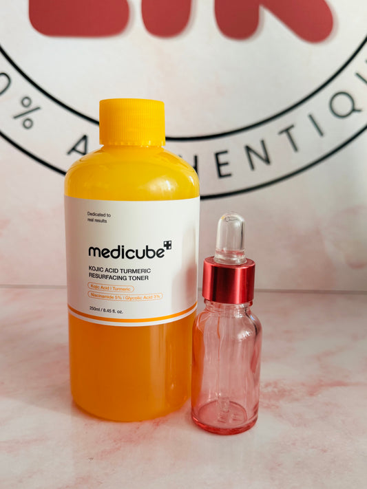 MEDICUBE KOJIC ACID TURMERIC RESURFACING TONER